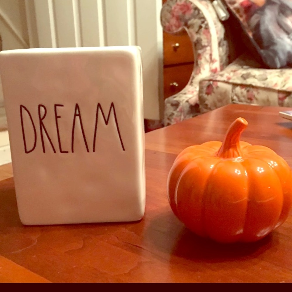 Rae Dunn pencil holder